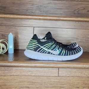 Nike Free Run flyknit size 6